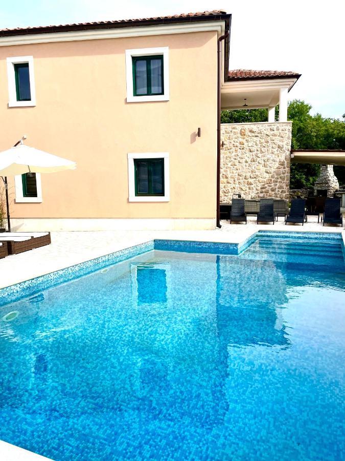 Villa Muraj-Kornic, Krk المظهر الخارجي الصورة
